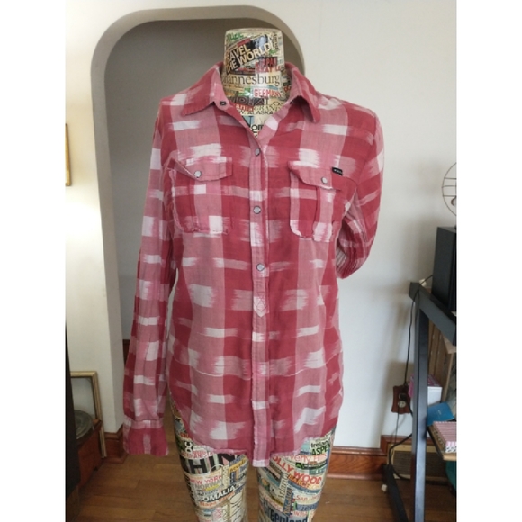 RVCA Tops - RVCA Red&White Plaid Snap up/Button up Shirt. Med.